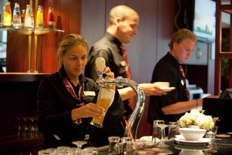 Bastion Hotel Алмере Екстериор снимка