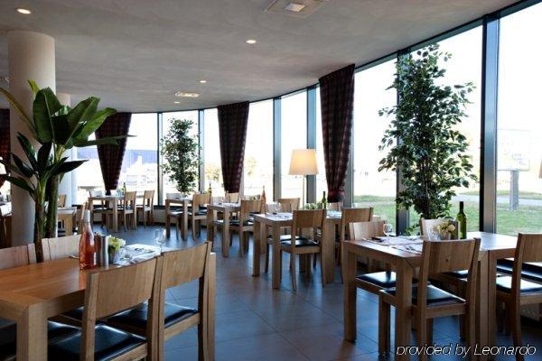 Bastion Hotel Алмере Ресторант снимка