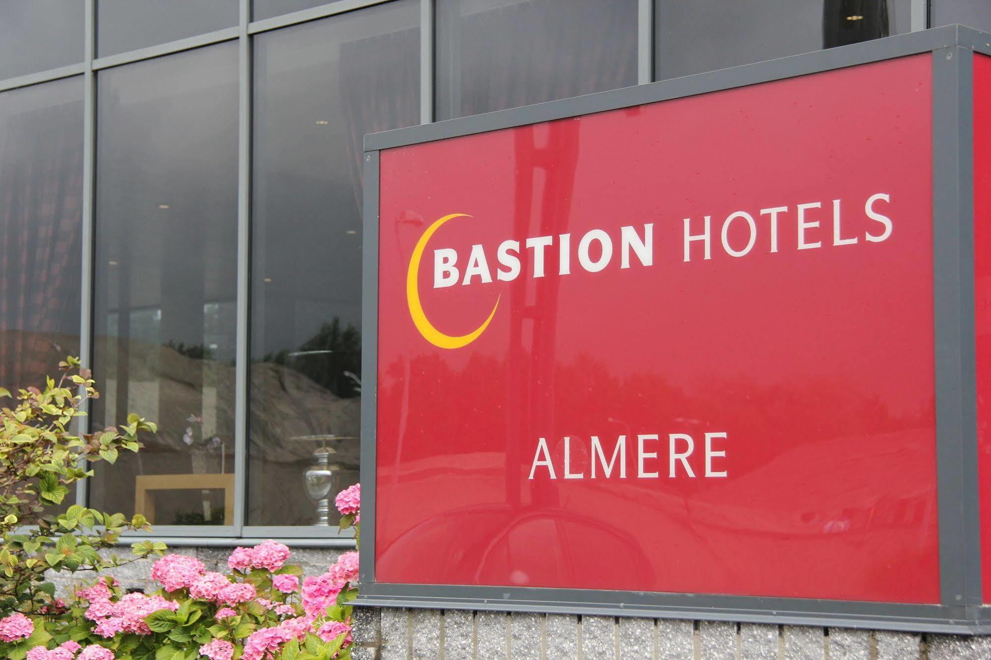 Bastion Hotel Алмере Екстериор снимка
