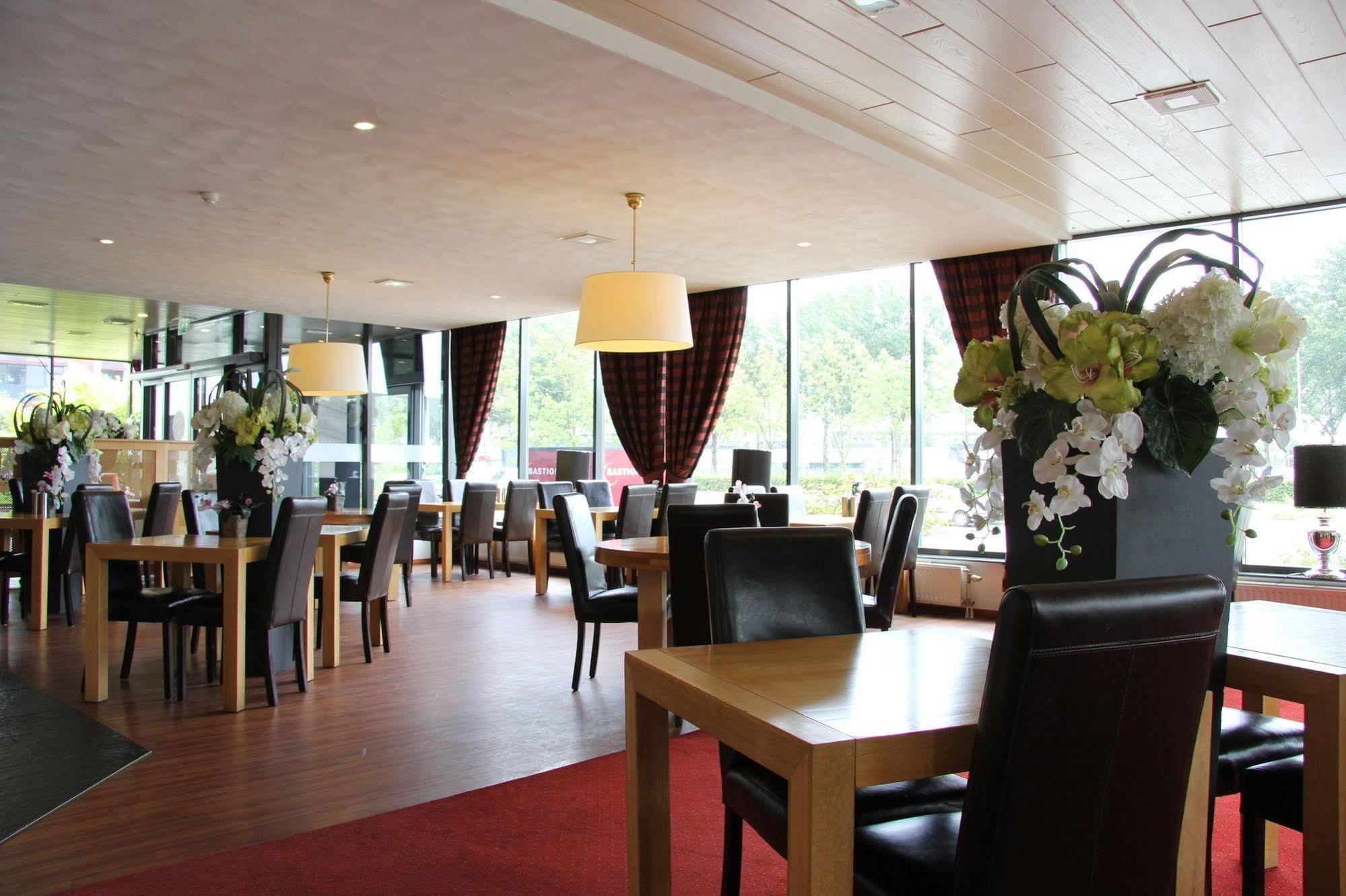 Bastion Hotel Алмере Екстериор снимка